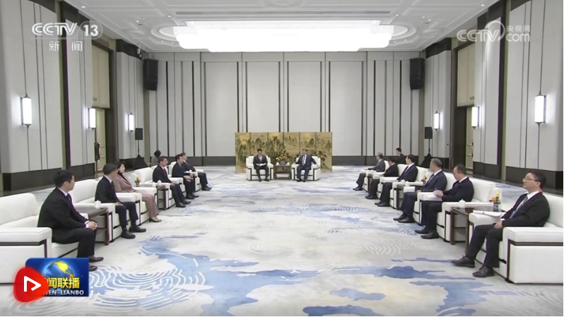 习近平会见韩国国会议长禹元植